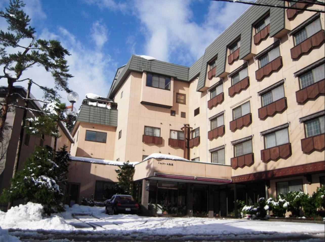 Hotel Bergtour Marukita à Hakuba Extérieur photo
