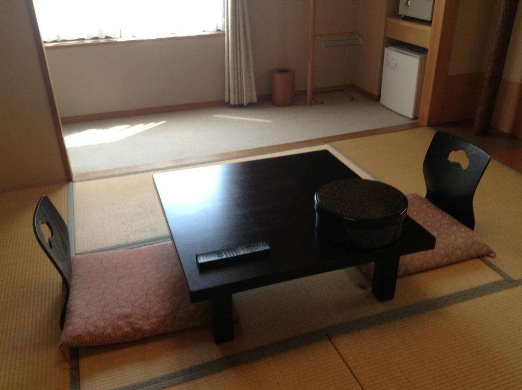 Hotel Bergtour Marukita à Hakuba Extérieur photo
