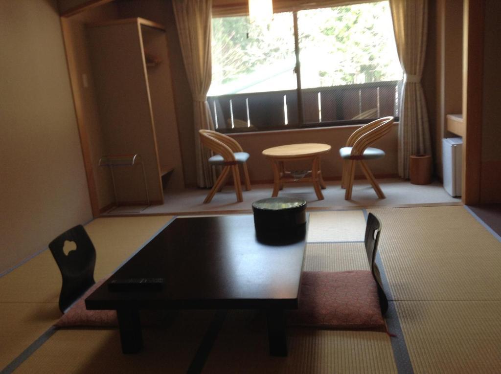 Hotel Bergtour Marukita à Hakuba Extérieur photo