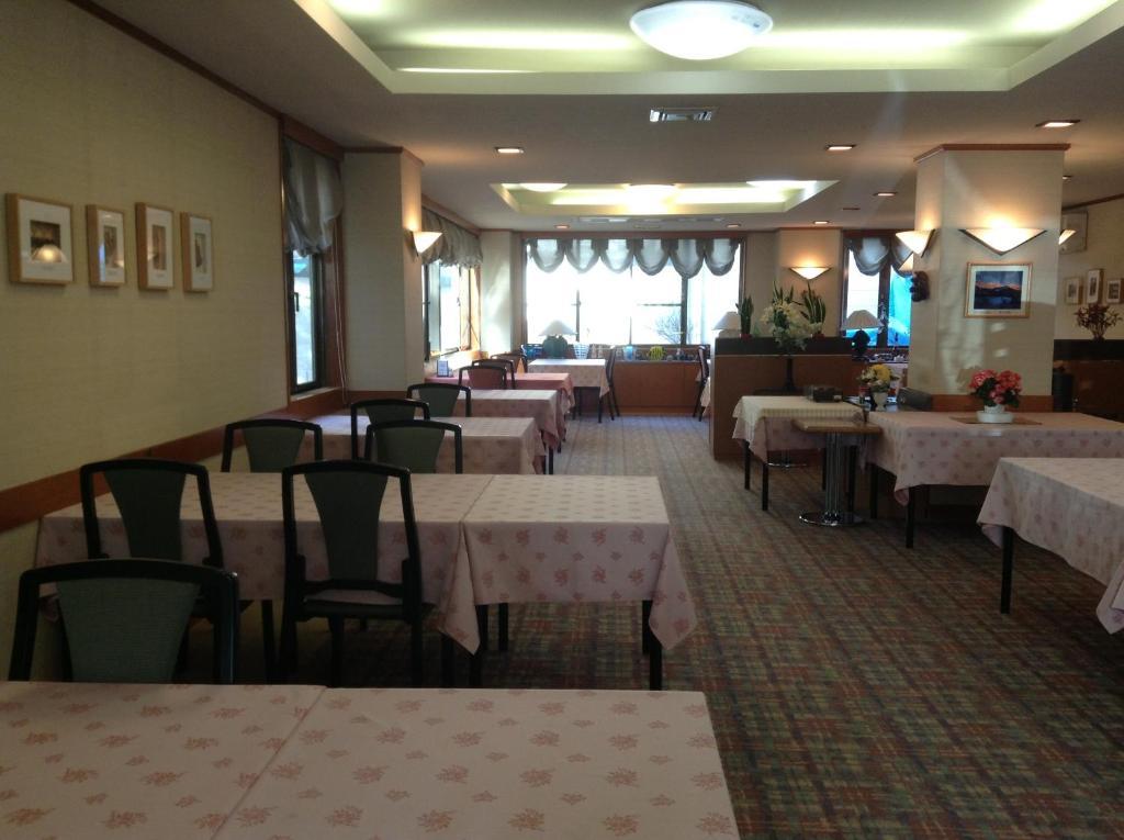 Hotel Bergtour Marukita à Hakuba Extérieur photo