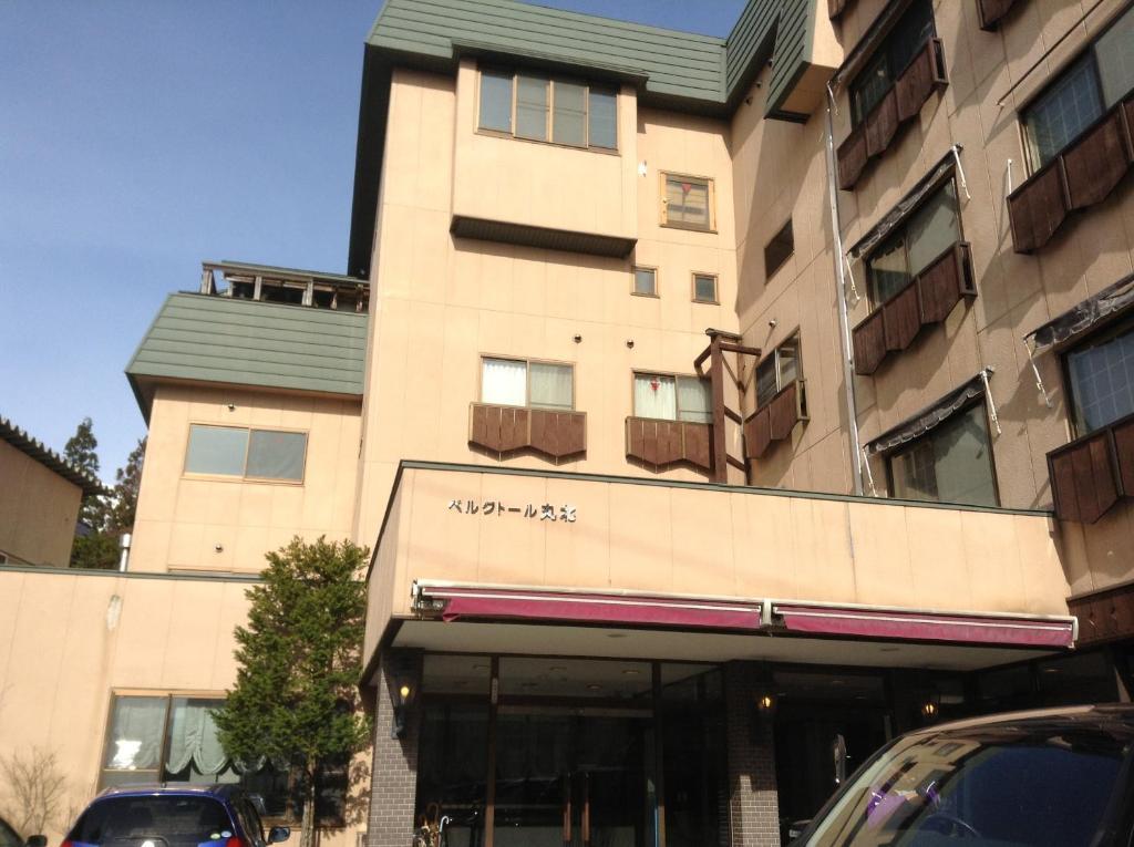 Hotel Bergtour Marukita à Hakuba Extérieur photo